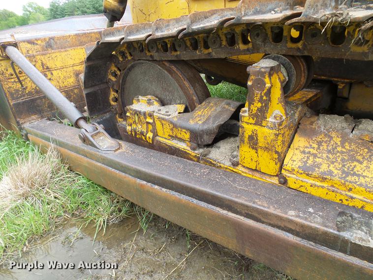 image for item DF7225 1973 Caterpillar D7F dozer