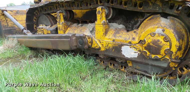 image for item DF7225 1973 Caterpillar D7F dozer