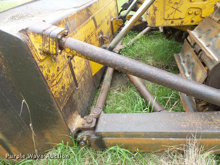 image for item DF7225 1973 Caterpillar D7F dozer