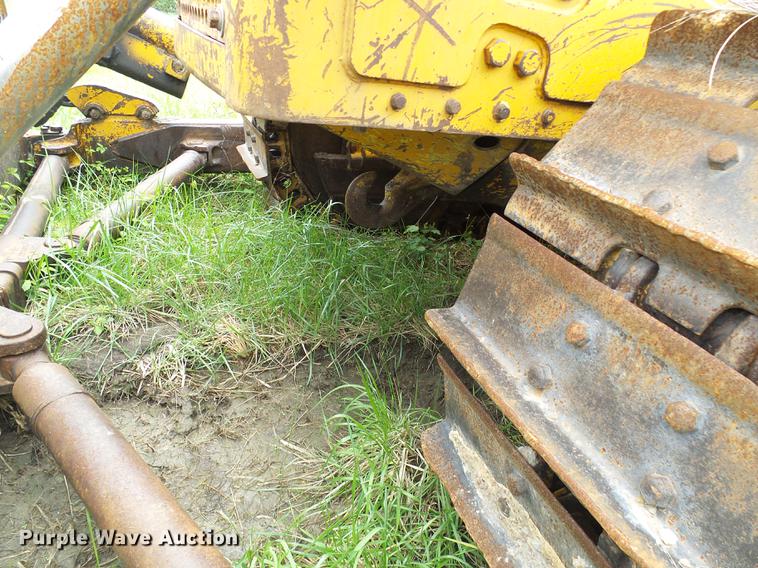 image for item DF7225 1973 Caterpillar D7F dozer