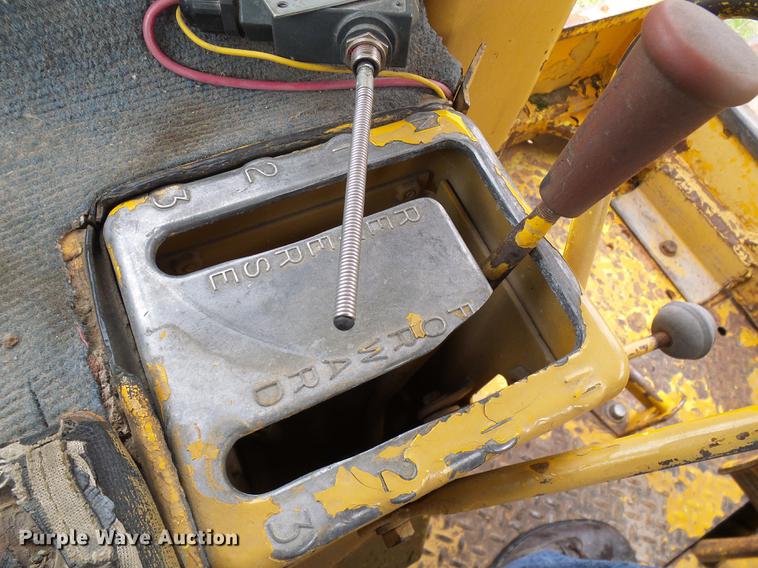 image for item DF7225 1973 Caterpillar D7F dozer