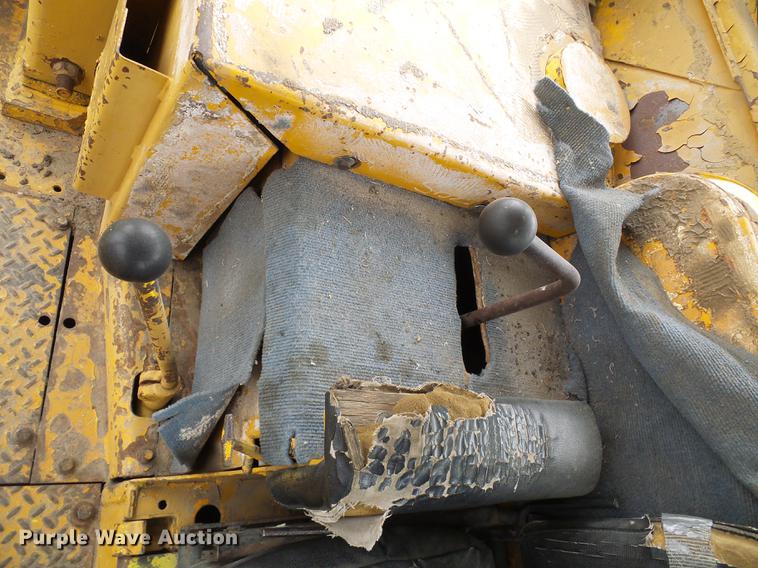image for item DF7225 1973 Caterpillar D7F dozer