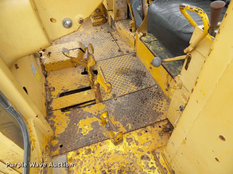 image for item DF7225 1973 Caterpillar D7F dozer