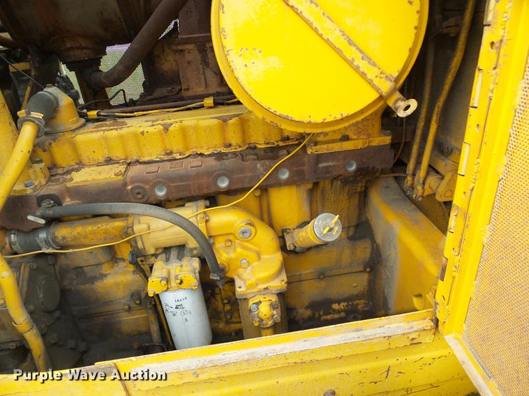 image for item DF7225 1973 Caterpillar D7F dozer