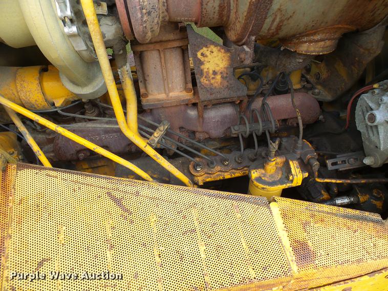 image for item DF7225 1973 Caterpillar D7F dozer