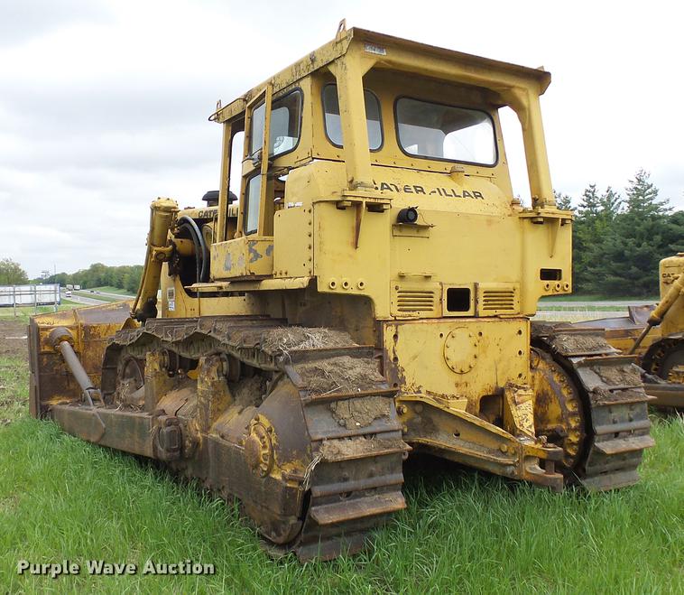 image for item DF7226 1969 Caterpillar D9G dozer
