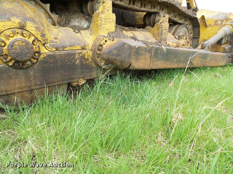 image for item DF7226 1969 Caterpillar D9G dozer