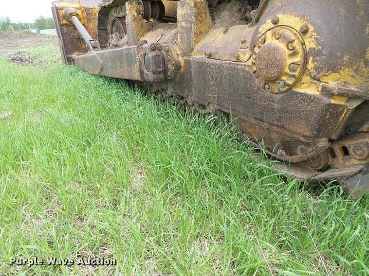 image for item DF7226 1969 Caterpillar D9G dozer