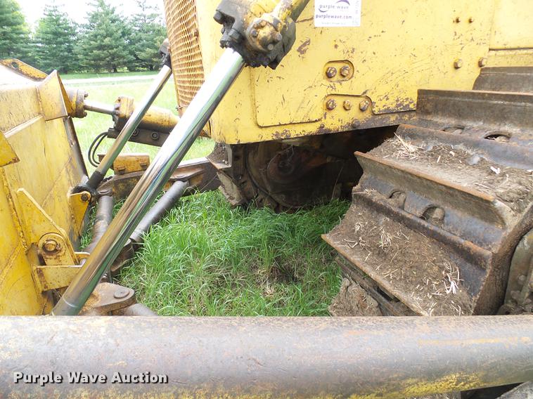 image for item DF7226 1969 Caterpillar D9G dozer