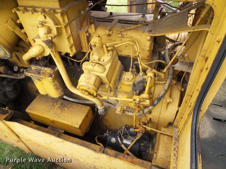 image for item DF7226 1969 Caterpillar D9G dozer