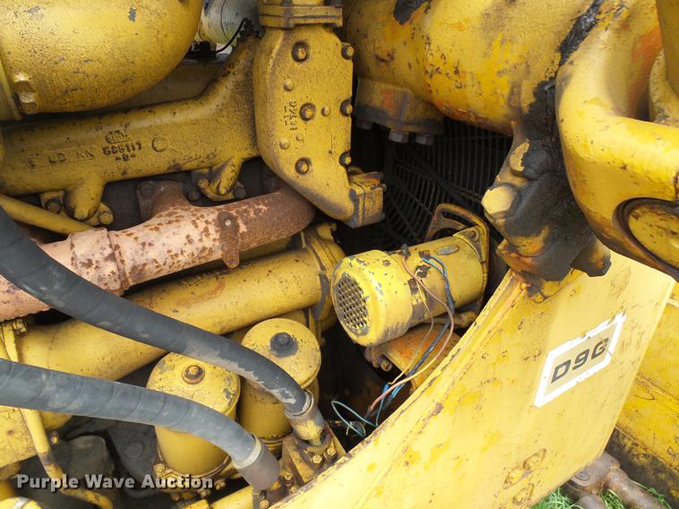 image for item DF7226 1969 Caterpillar D9G dozer