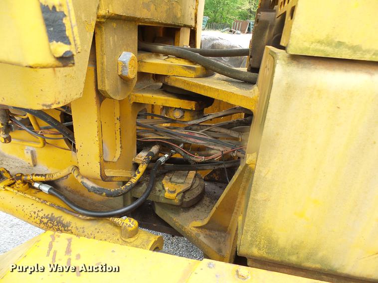 image for item DF7237 John Deere 670A motor grader