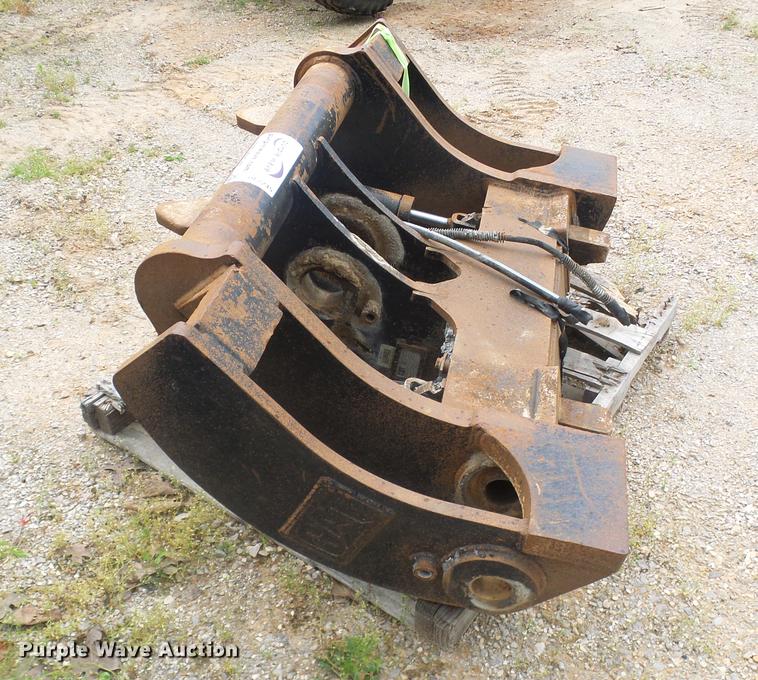 image for item DF7245 Caterpillar 966H/972H quick attach