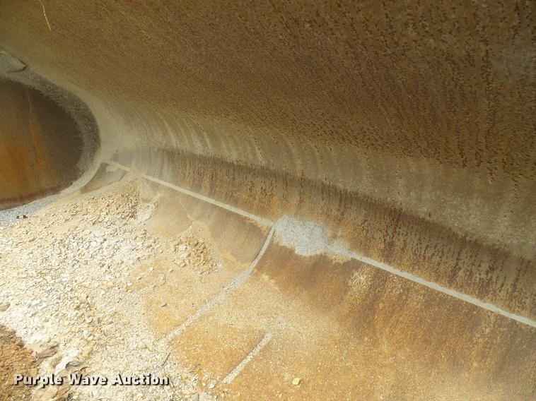 image for item DF7246 Caterpillar 136"W bucket