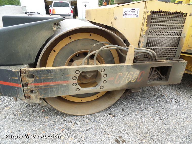 image for item DF7250 Hypac C766C vibratory double drum roller