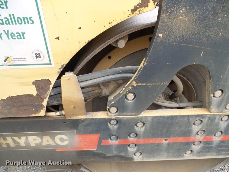 image for item DF7250 Hypac C766C vibratory double drum roller