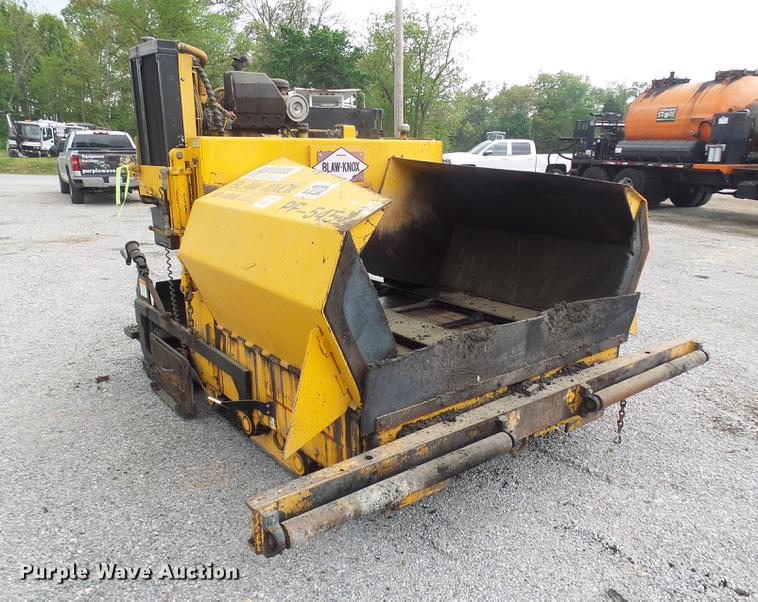 image for item DF7256 2001 Blaw Knox PF545 paver