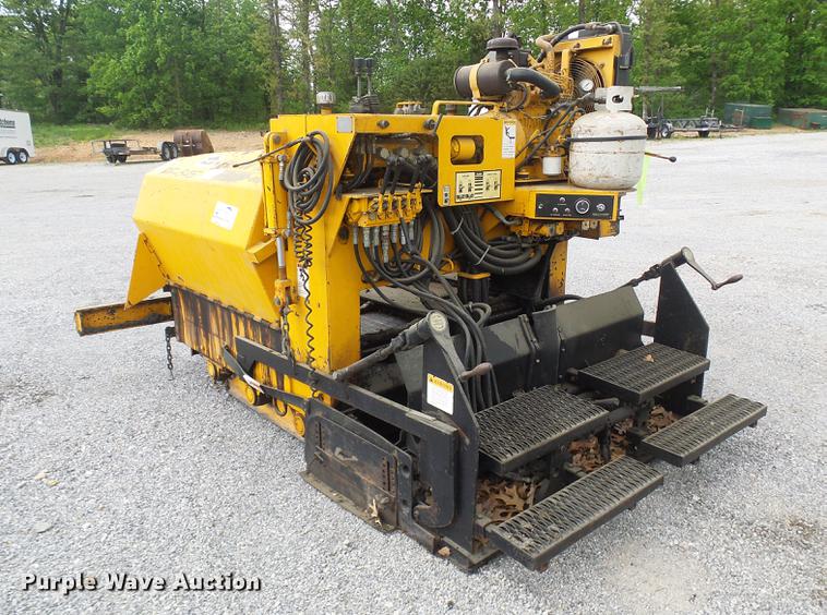 image for item DF7256 2001 Blaw Knox PF545 paver