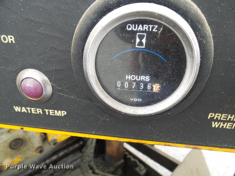 image for item DF7256 2001 Blaw Knox PF545 paver