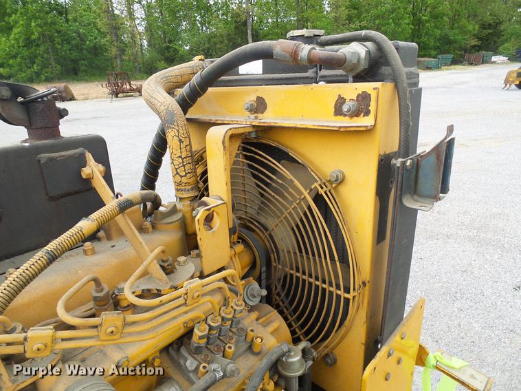 image for item DF7256 2001 Blaw Knox PF545 paver