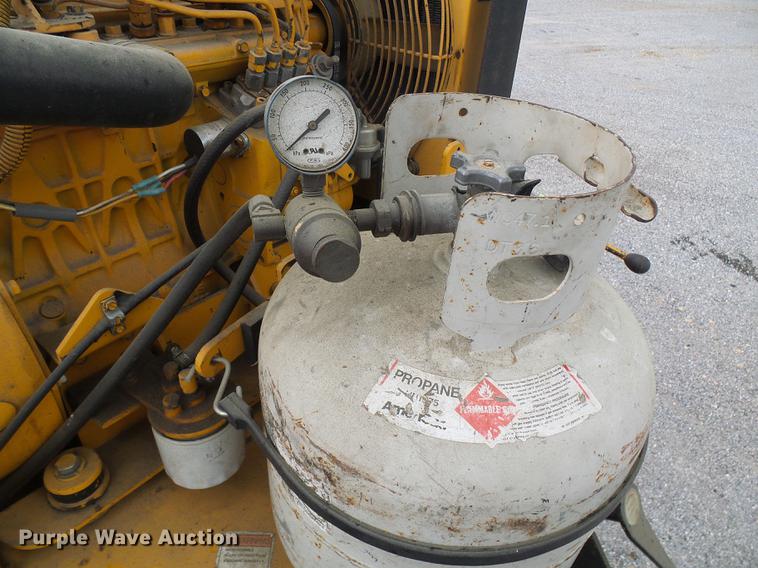 image for item DF7256 2001 Blaw Knox PF545 paver