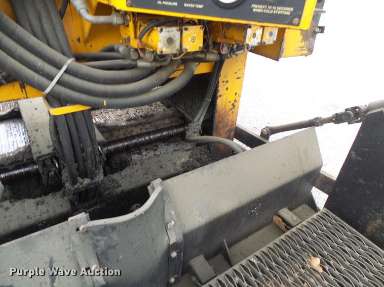 image for item DF7256 2001 Blaw Knox PF545 paver