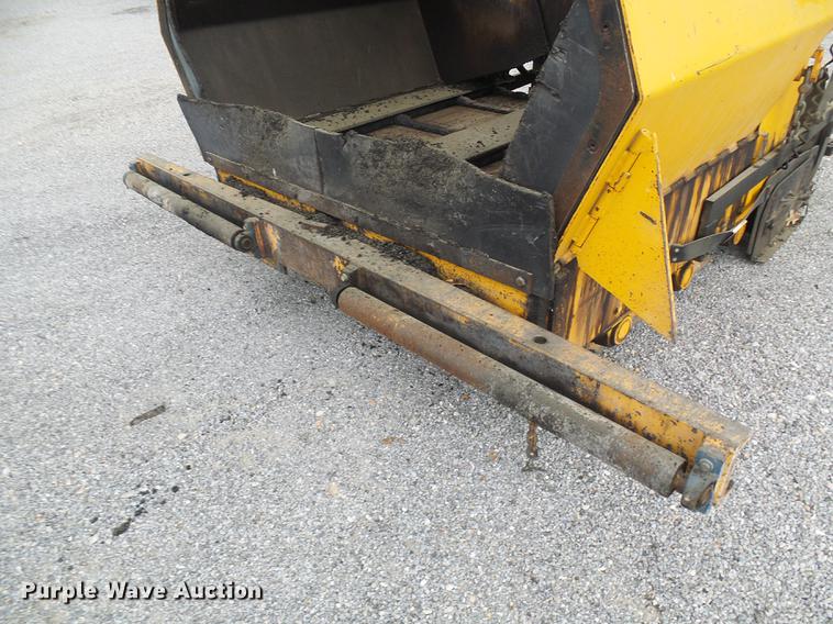 image for item DF7256 2001 Blaw Knox PF545 paver