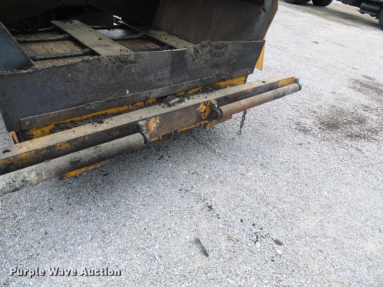 image for item DF7256 2001 Blaw Knox PF545 paver