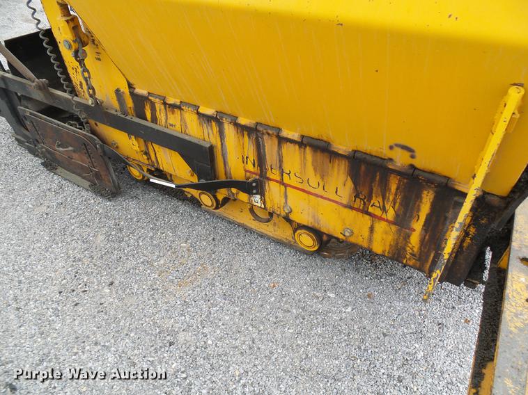 image for item DF7256 2001 Blaw Knox PF545 paver