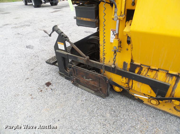 image for item DF7256 2001 Blaw Knox PF545 paver