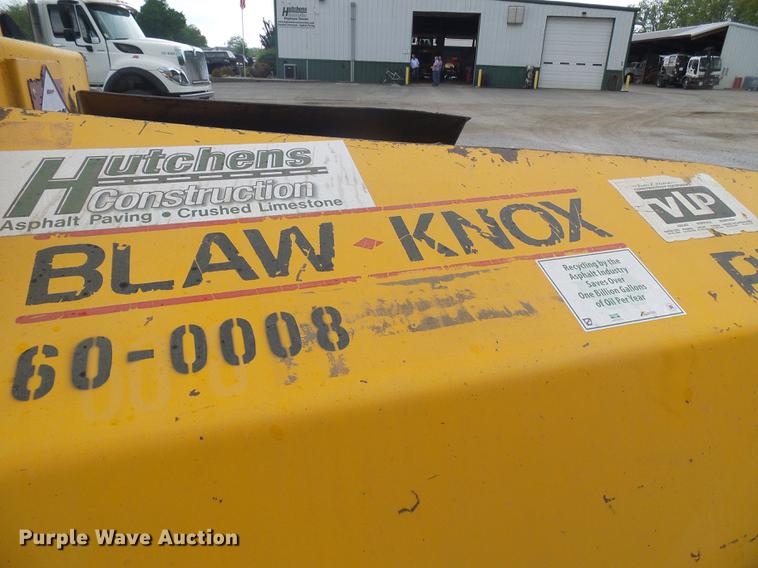 image for item DF7256 2001 Blaw Knox PF545 paver