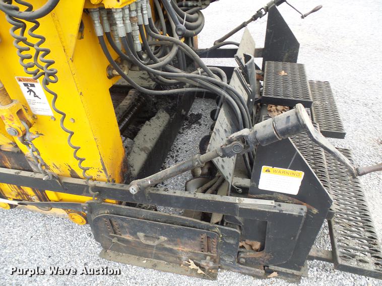 image for item DF7256 2001 Blaw Knox PF545 paver