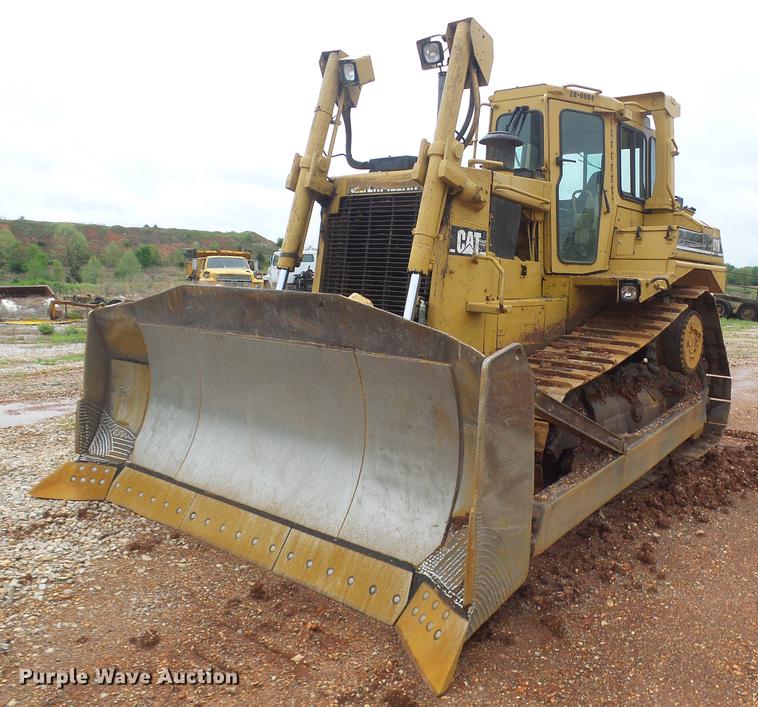 image for item DF7263 1993 Caterpillar D7H Series II dozer