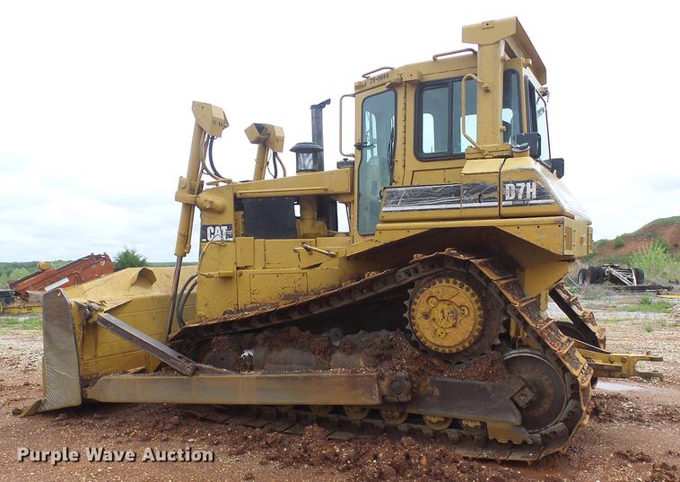 image for item DF7263 1993 Caterpillar D7H Series II dozer