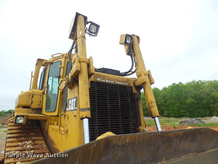 image for item DF7263 1993 Caterpillar D7H Series II dozer