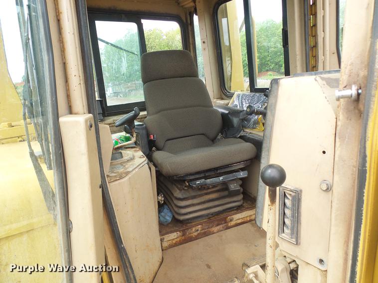 image for item DF7263 1993 Caterpillar D7H Series II dozer