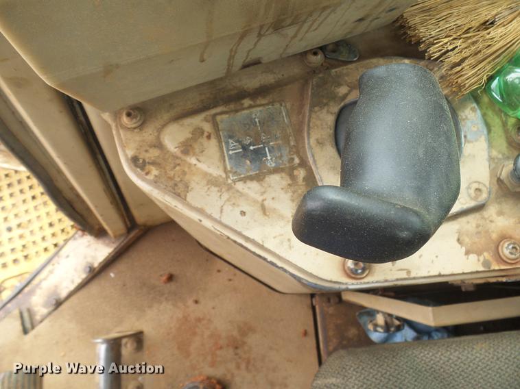 image for item DF7263 1993 Caterpillar D7H Series II dozer