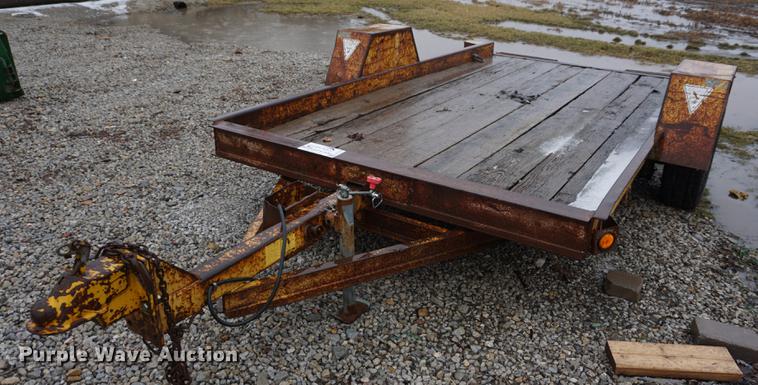 image for item DF7618 1995 Redi Haul tilt deck utility trailer