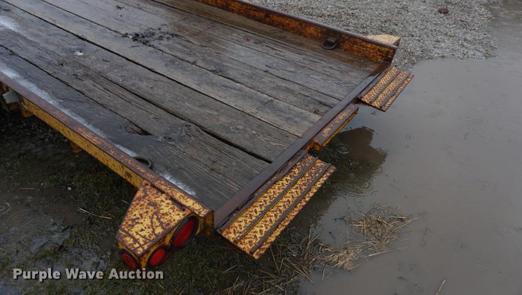 image for item DF7618 1995 Redi Haul tilt deck utility trailer