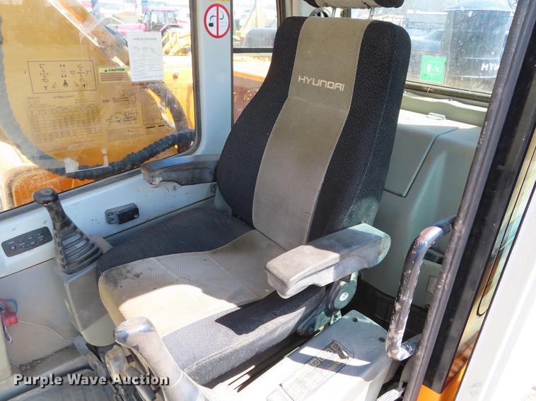 image for item DF7808 2006 Hyundai Robex 210LC-7 excavator