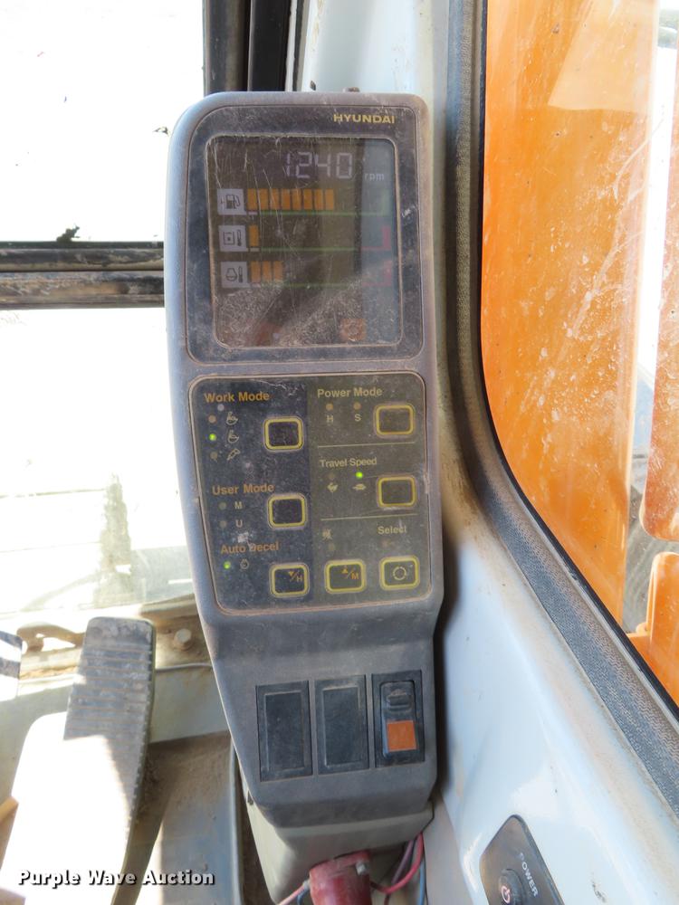 image for item DF7808 2006 Hyundai Robex 210LC-7 excavator
