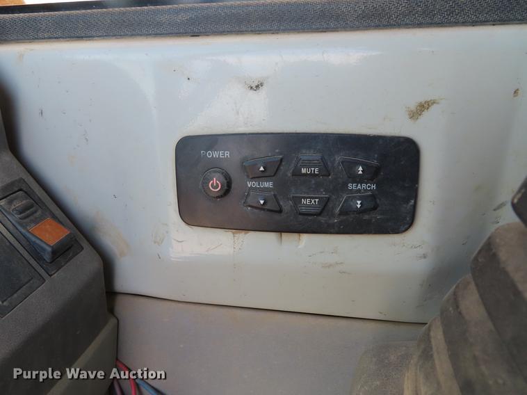 image for item DF7808 2006 Hyundai Robex 210LC-7 excavator