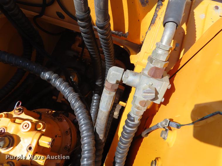 image for item DF7808 2006 Hyundai Robex 210LC-7 excavator