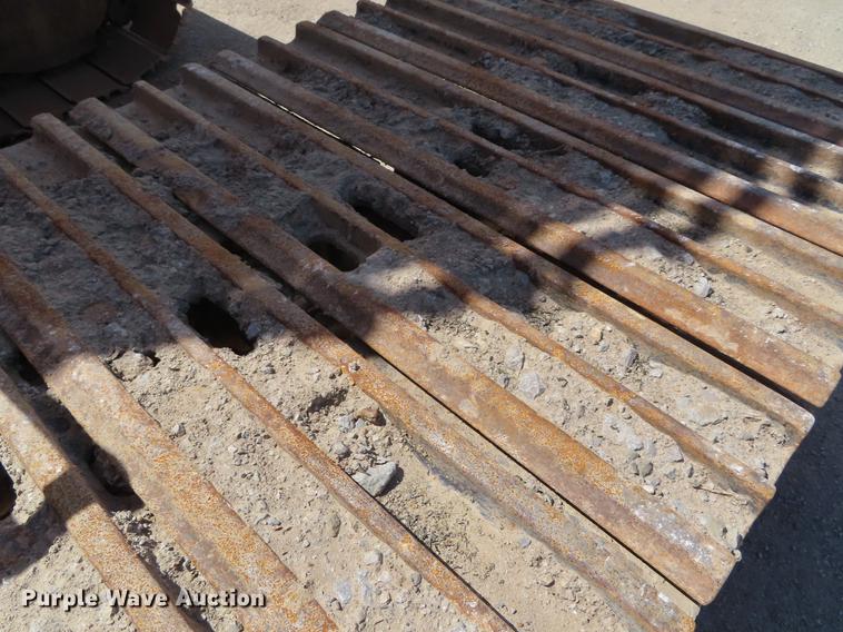 image for item DF7808 2006 Hyundai Robex 210LC-7 excavator