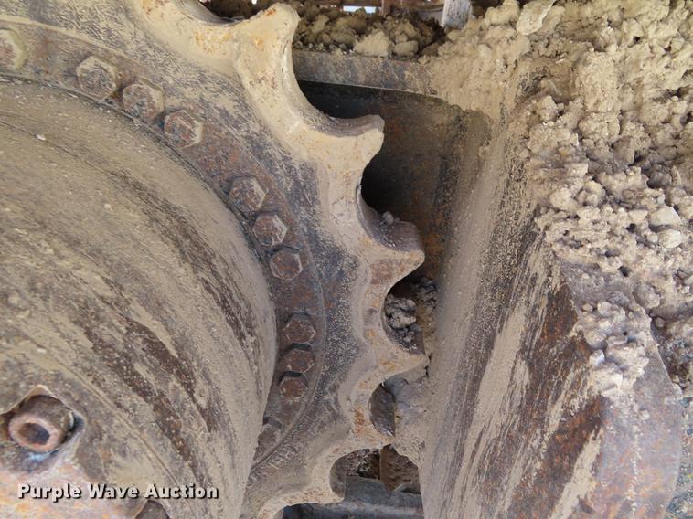 image for item DF7808 2006 Hyundai Robex 210LC-7 excavator