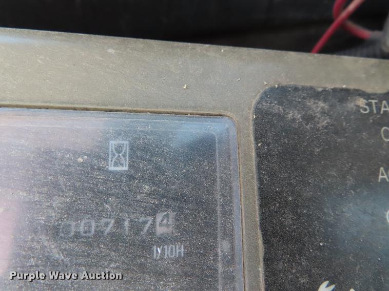 image for item DF7811 2004 Case CX225SR excavator