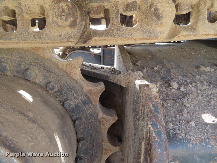 image for item DF7811 2004 Case CX225SR excavator