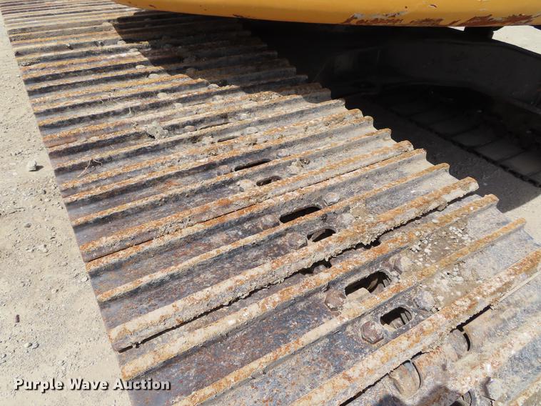 image for item DF7811 2004 Case CX225SR excavator