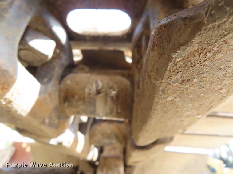 image for item DF7811 2004 Case CX225SR excavator