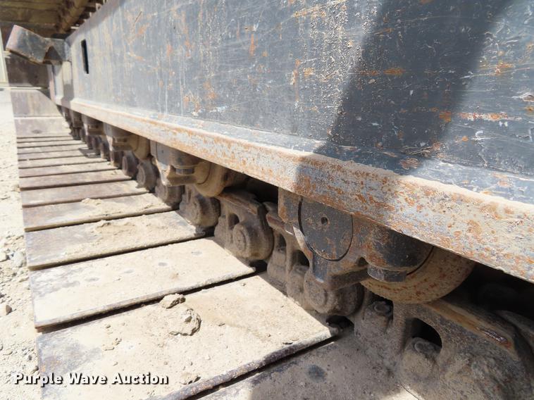 image for item DF7811 2004 Case CX225SR excavator